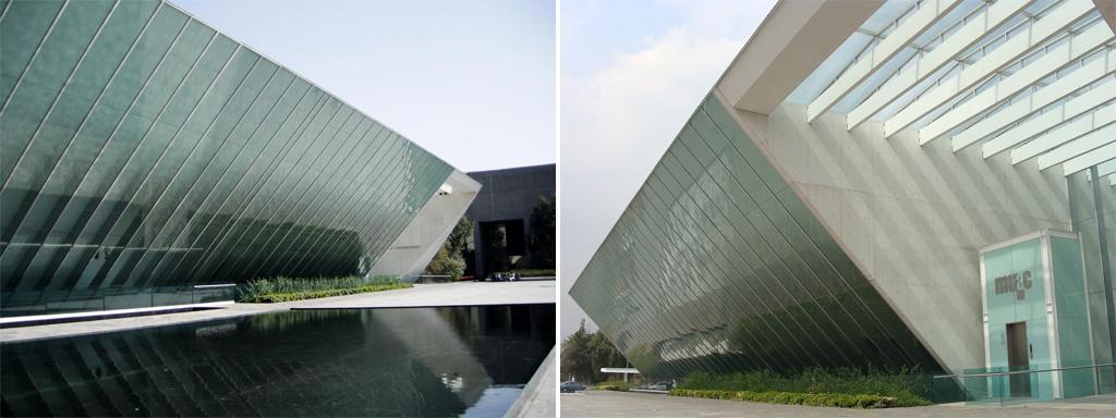 Museo Universitario de Arte Contemporáneo (MUAC) Espejo de agua y fachada.
